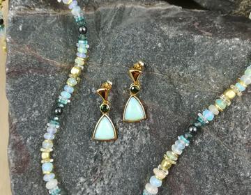 Schmuckstücke der Goldschmiede Hafez